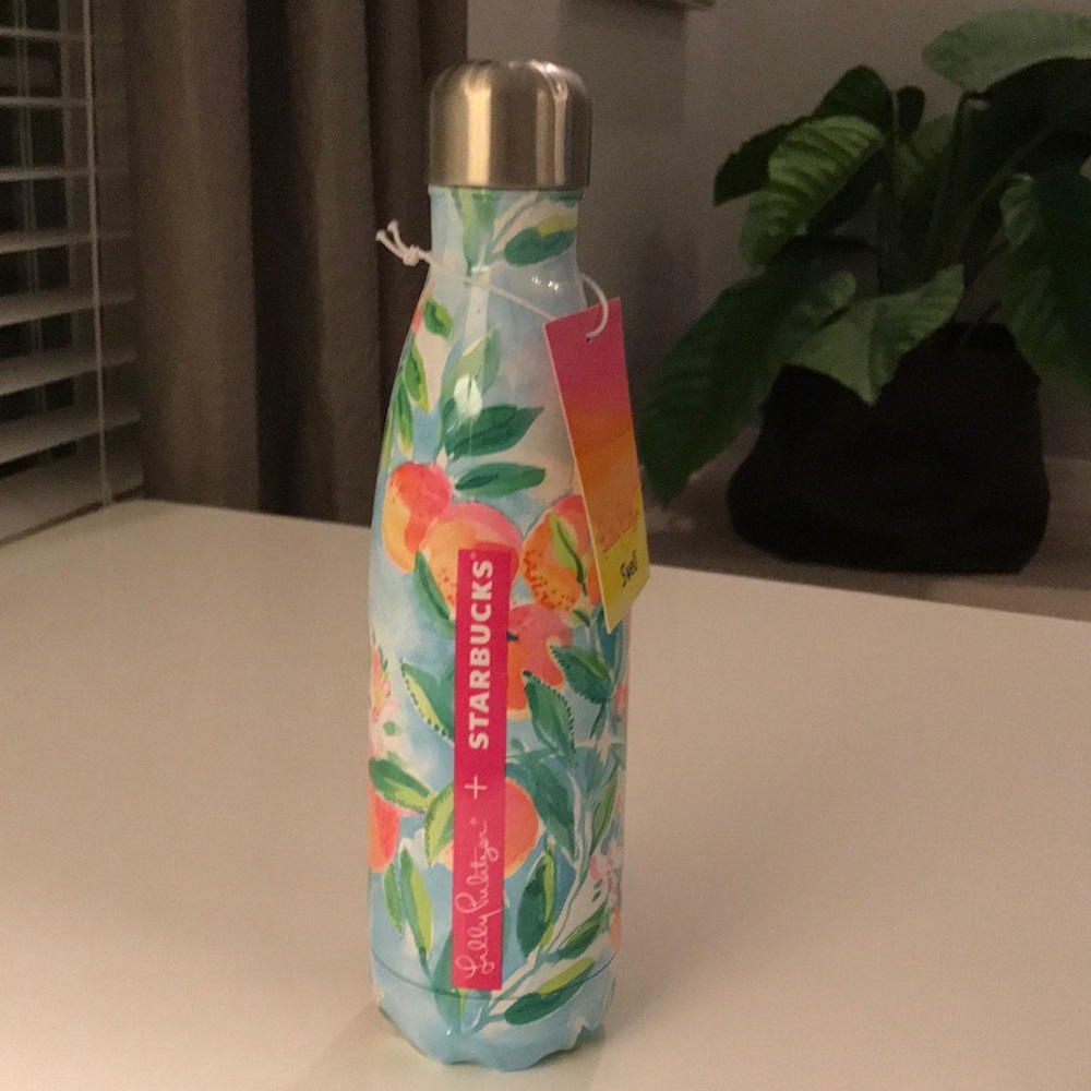 NWT Lilly Pulitzer swell water bottle